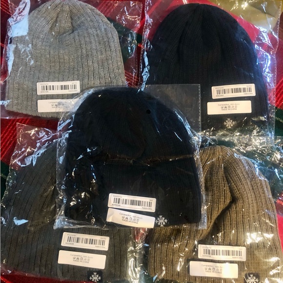 Fleece lined unisex Beanie hats. - Picture 7 of 7